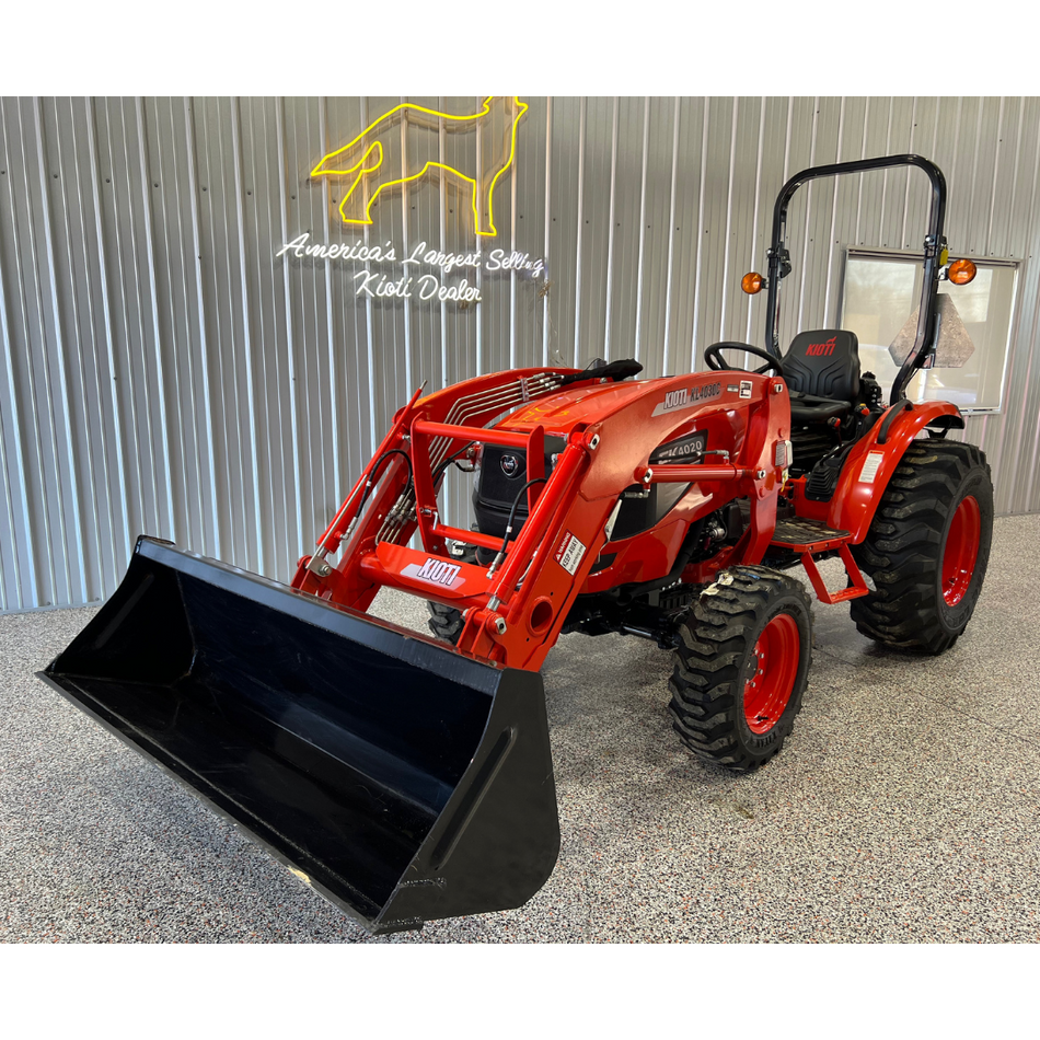 KIOTI CK4020 with Factory Loader